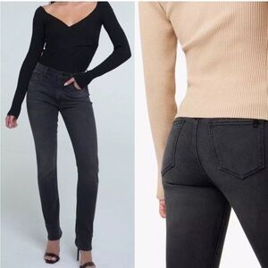 JOES JEANS- NWT The Runway Luna
High Rise Cigarette 32" Inseam -
Size 26